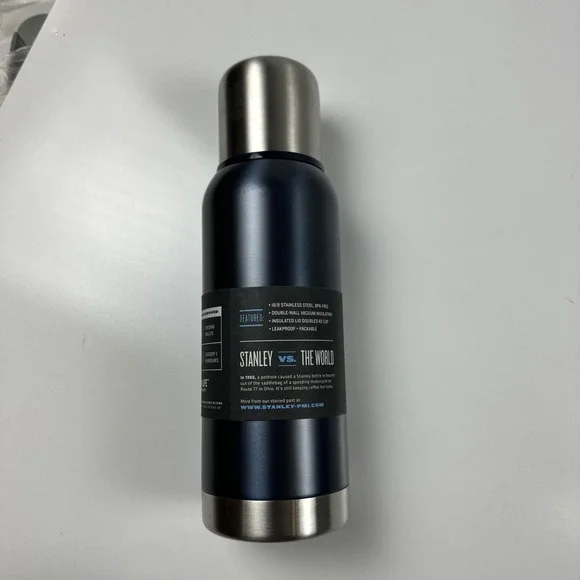 Stanley Adventure Series The Stainless Steel Vacuum Bottle 25oz Blue & Silver - Picture 2 of 3